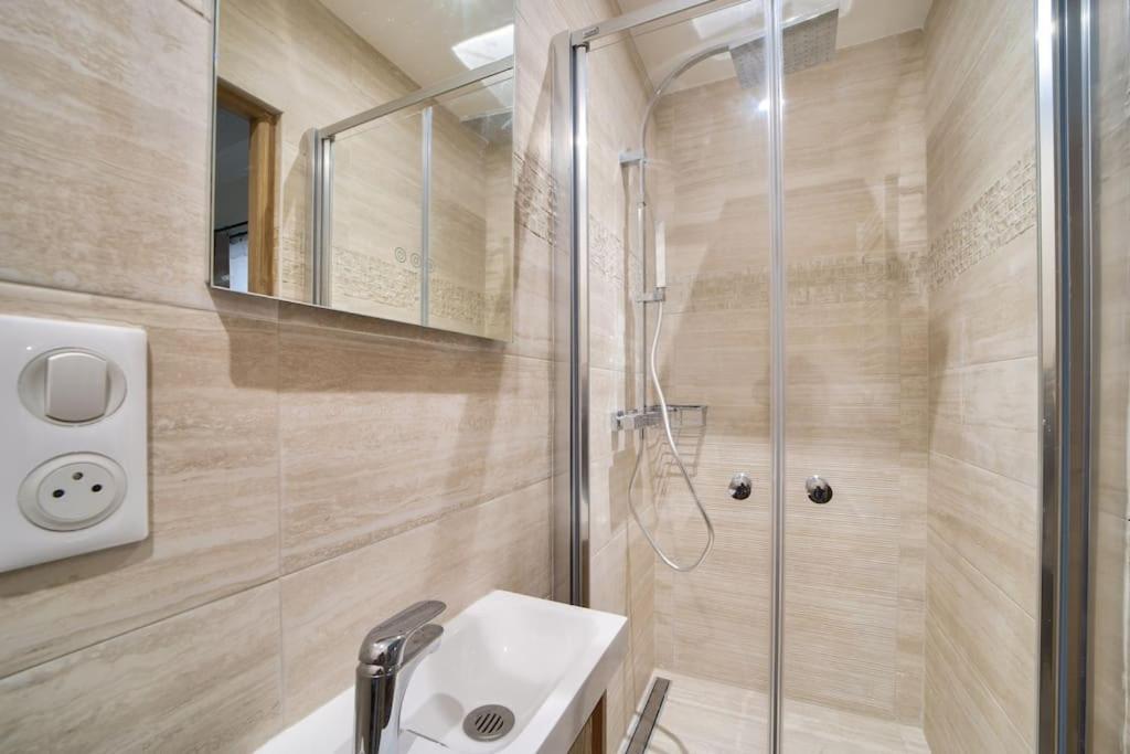 Superbe Maisonnette Neuve Au Coeur De Paris Bagian luar foto