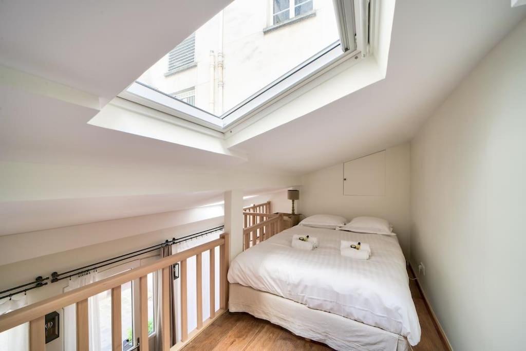 Superbe Maisonnette Neuve Au Coeur De Paris Bagian luar foto